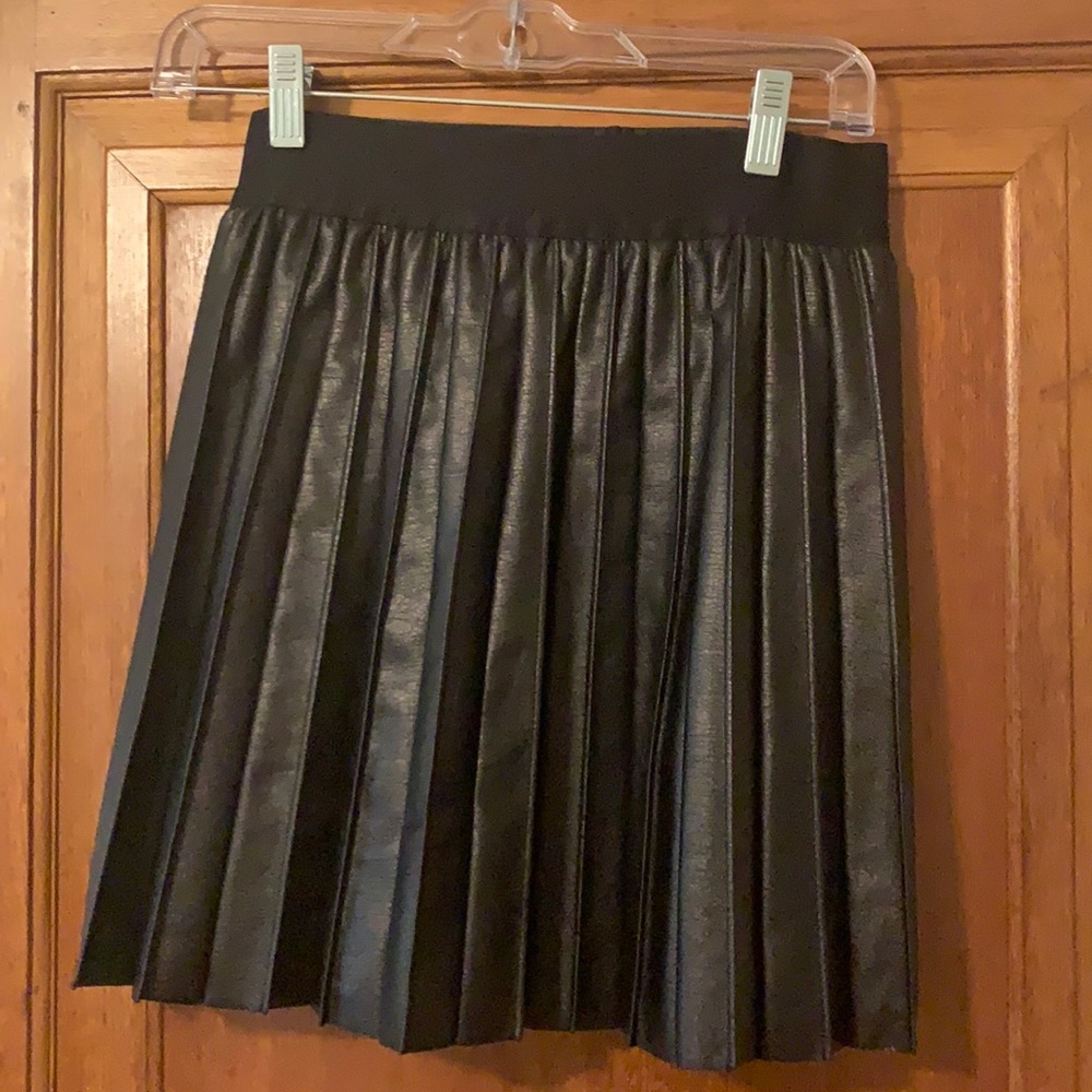 Black pleather pleated skirt